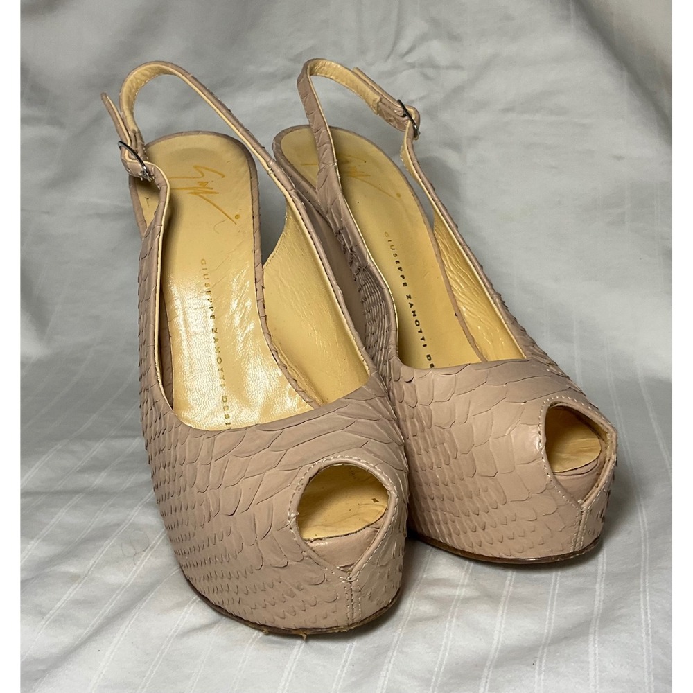 Giuseppe Zanotti Nude Snakeskin Peep Toe Slingback Platform Pumps Heels Size 36
